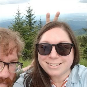 Meet your Posher, Cait